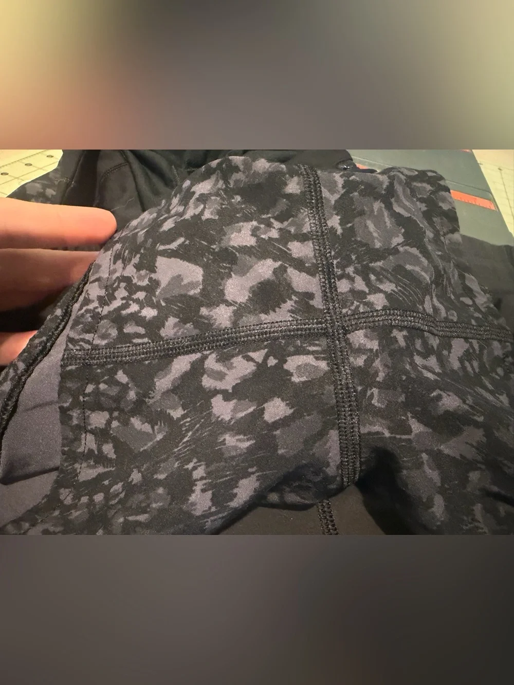 Lululemon Speedups 4” size 8.